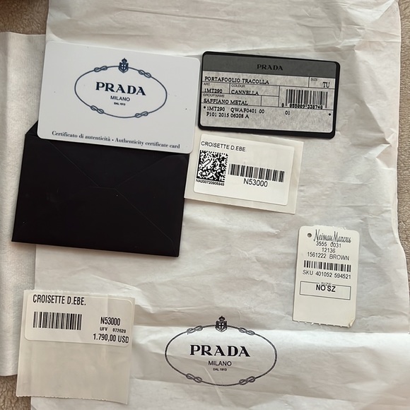 Prada wallet - Picture 9 of 11